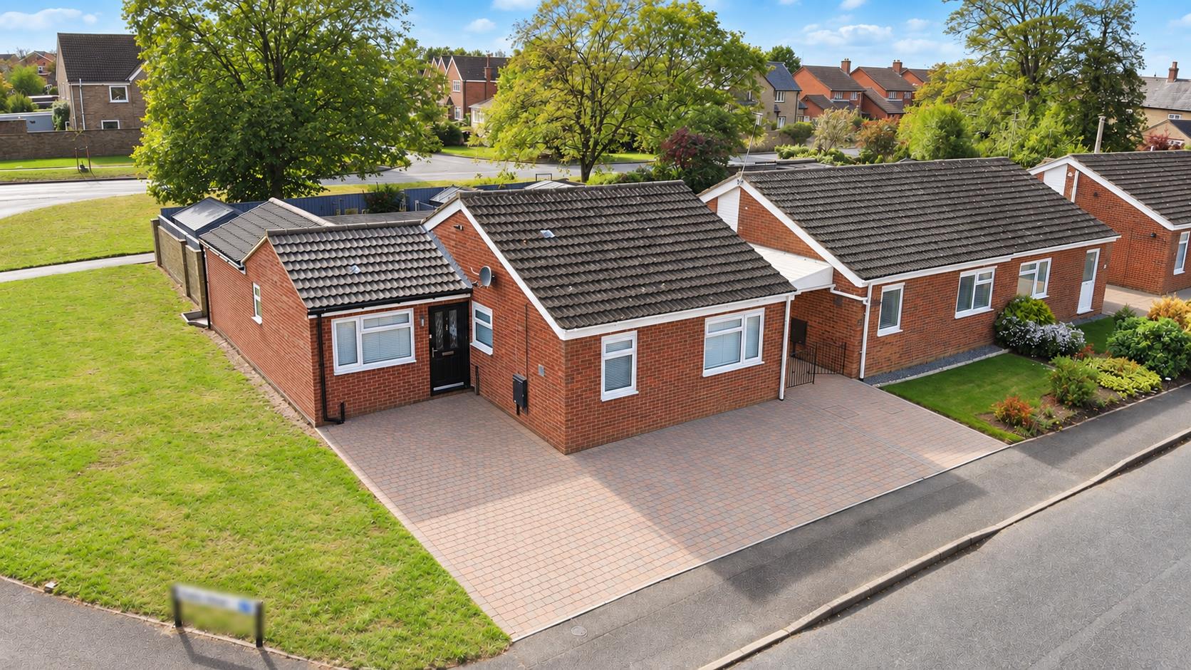 4 bed property in Watts Close, Milton Keynes